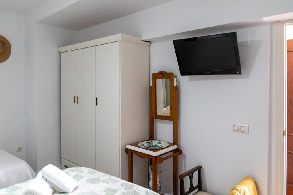 Apart Mezquita Con Parking Gratuito 科爾多瓦 外观 照片
